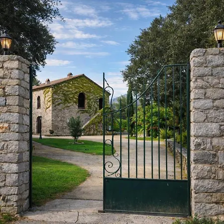 Вилла U Palazzu - Demeure De Charme Au Centre De La Corse *