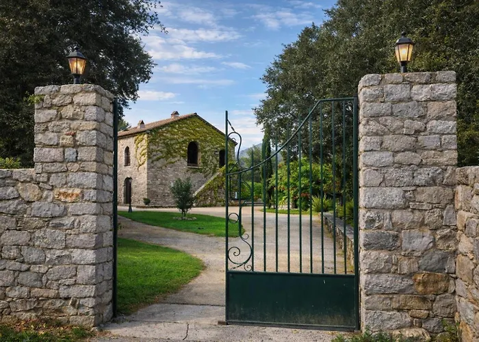 Villa U Palazzu - Demeure De Charme Au Centre De La Corse *
